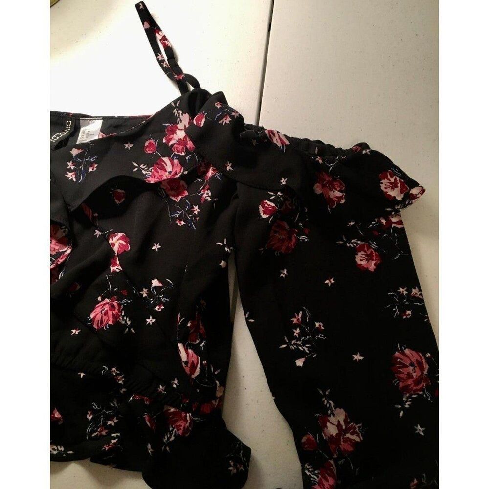 Womens Sz 10 Top By Divided Long Sleeve Ruffles V-Neck Off Shoulder NWT - Picture 6 of 8